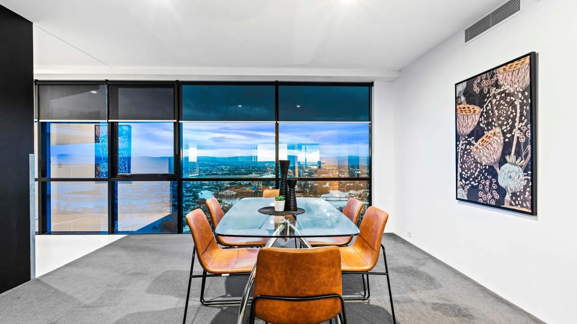 Circle On Cavill - Self Contained & Privately Managed Apartments - Wow Stay Gold Coast