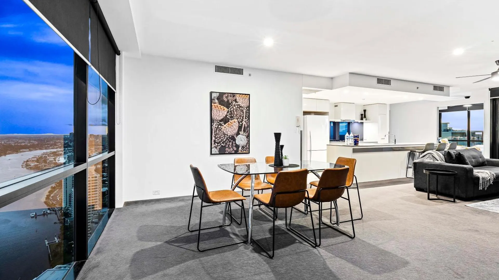 Circle On Cavill - Self Contained & Privately Managed Apartments - Wow Stay Gold Coast