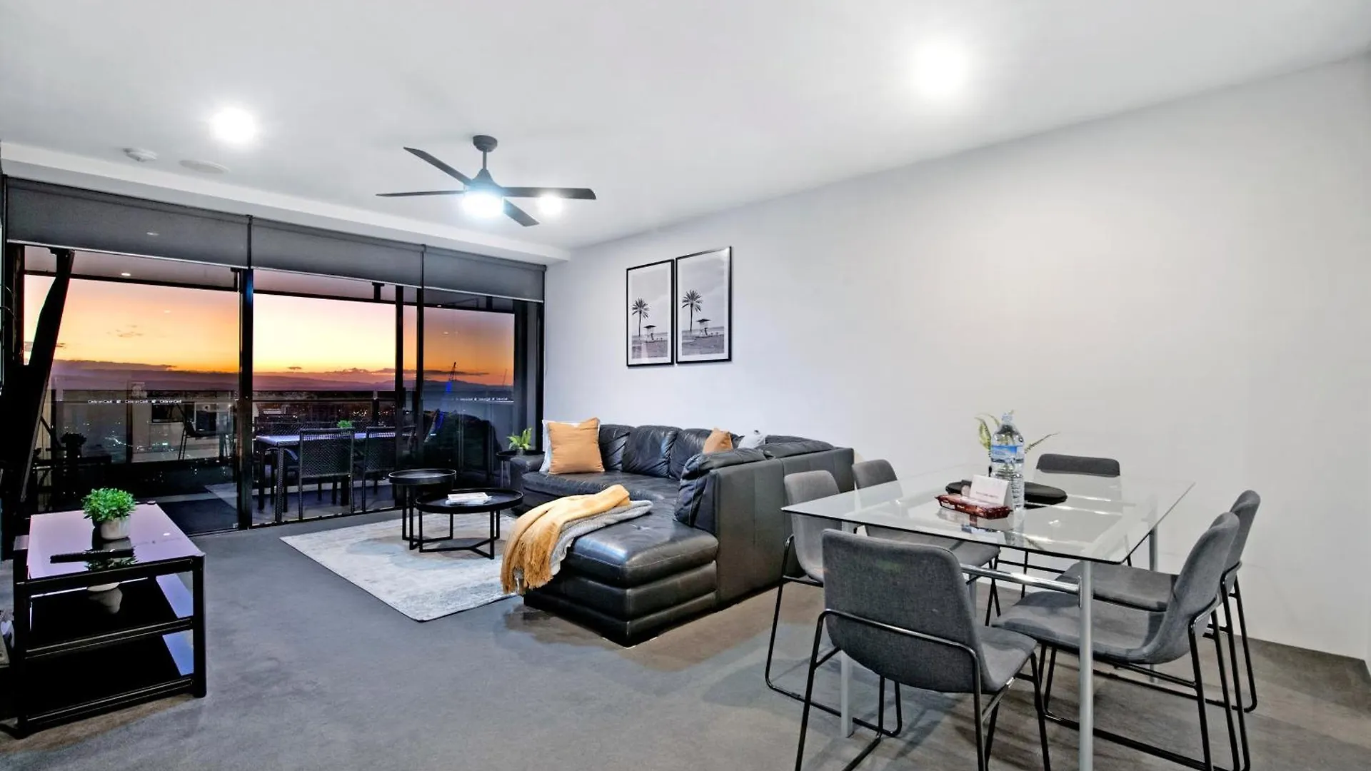 Circle On Cavill - Self Contained & Privately Managed Apartments - Wow Stay Gold Coast