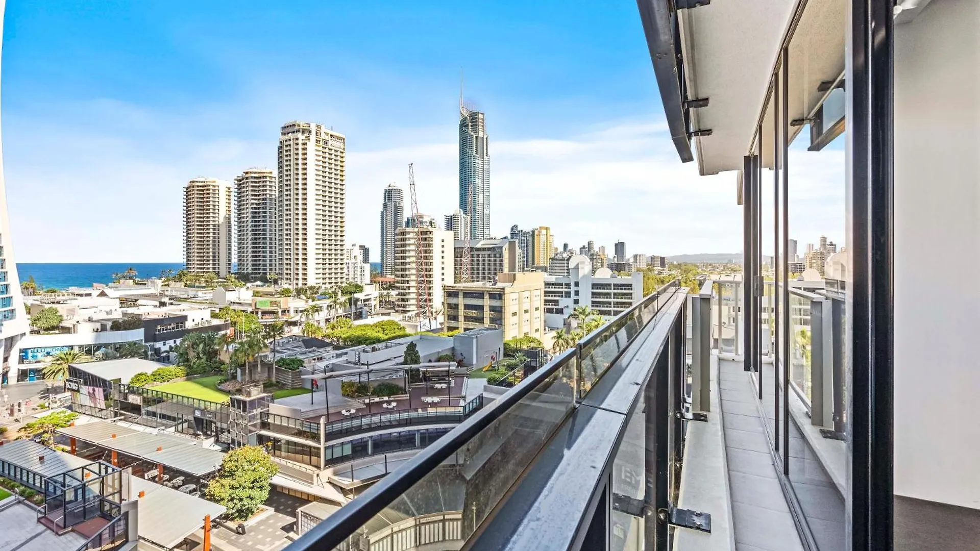 Circle On Cavill - Self Contained & Privately Managed Apartments - Wow Stay Gold Coast 0*,  Australia
