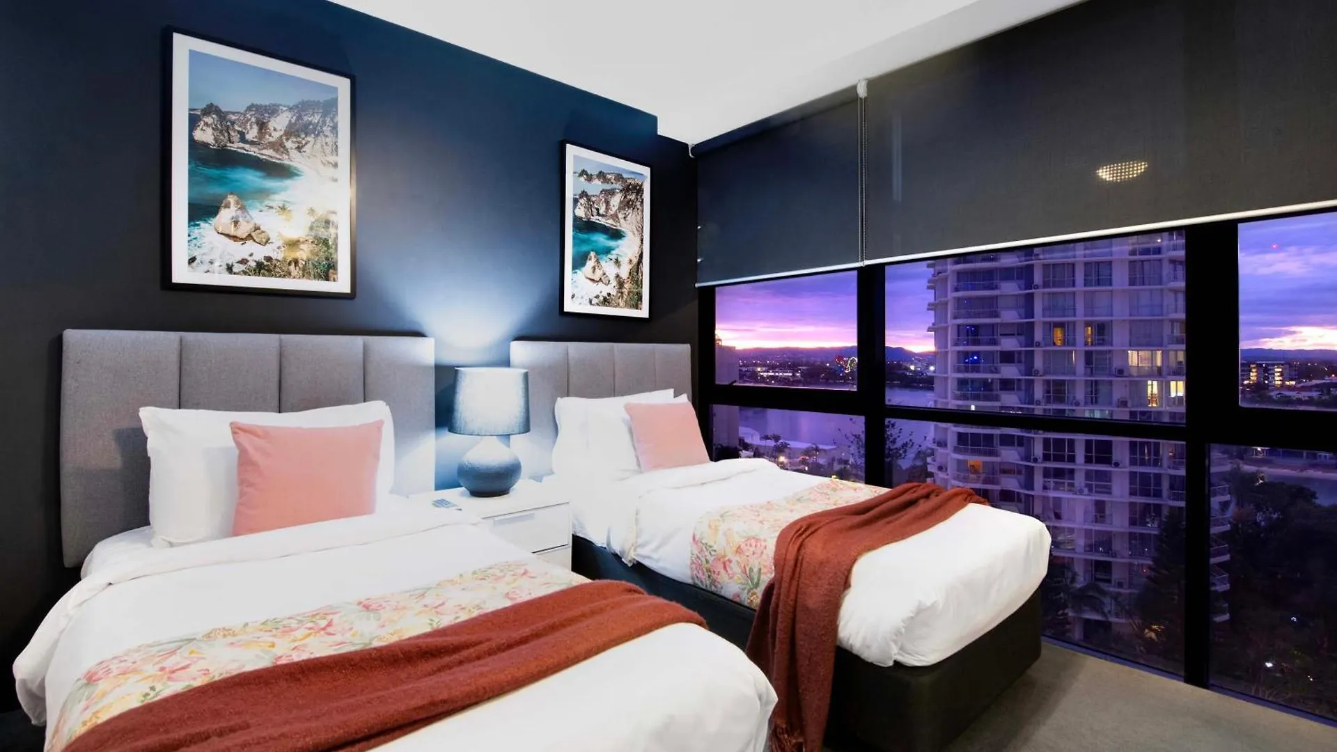 Circle On Cavill - Self Contained & Privately Managed Apartments - Wow Stay Gold Coast