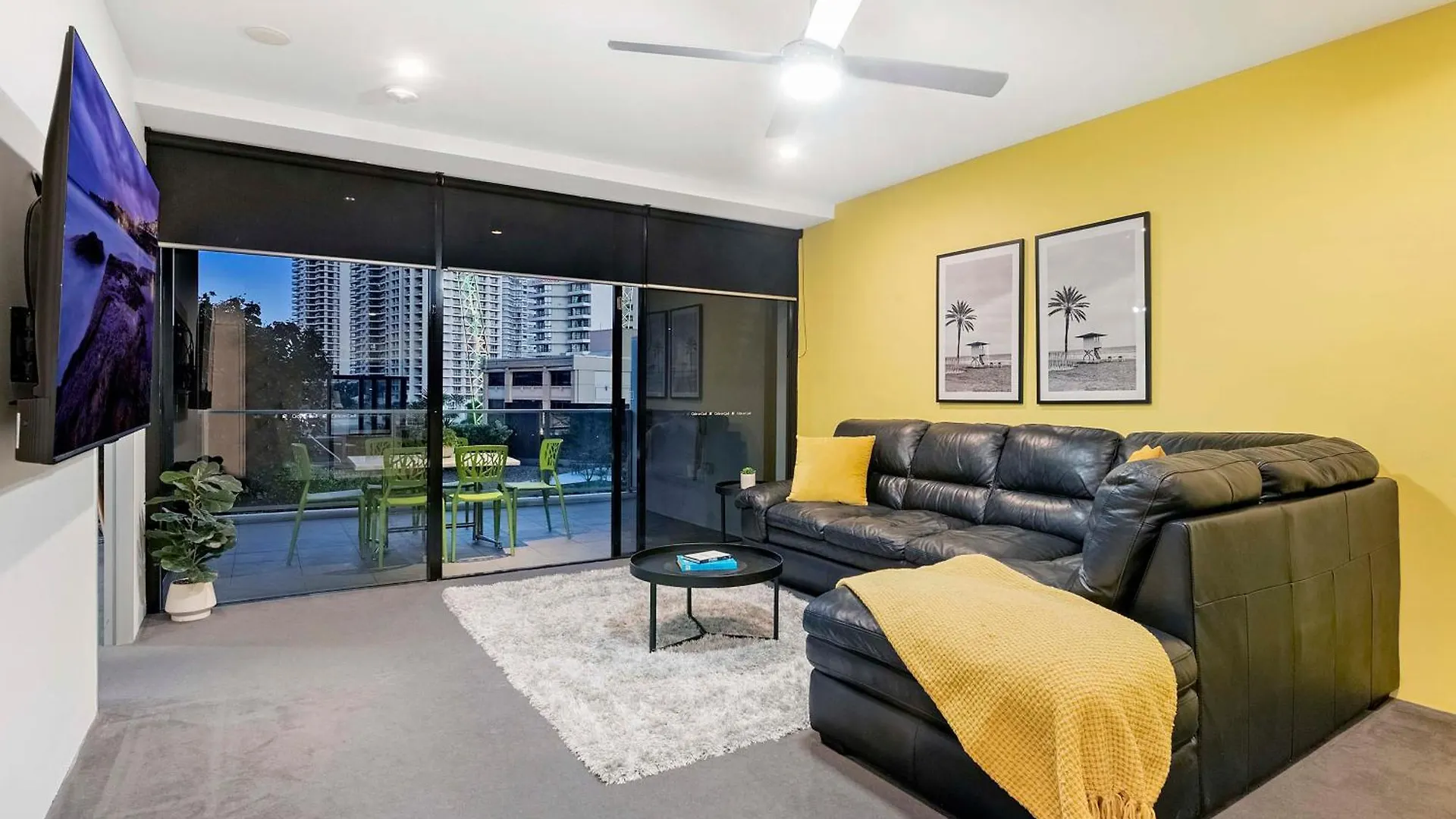 Circle On Cavill - Self Contained & Privately Managed Apartments - Wow Stay Gold Coast