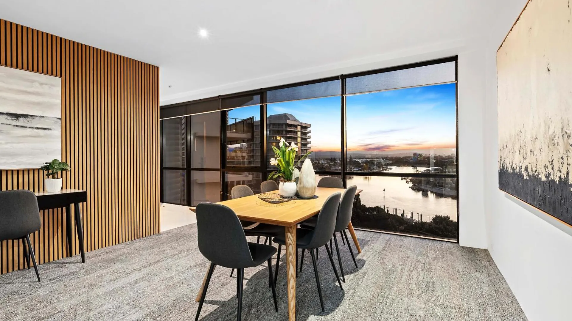 Circle On Cavill - Self Contained & Privately Managed Apartments - Wow Stay Gold Coast 0*,