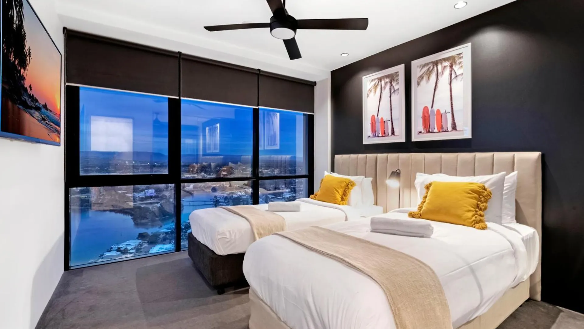 Circle On Cavill - Self Contained & Privately Managed Apartments - Wow Stay Gold Coast