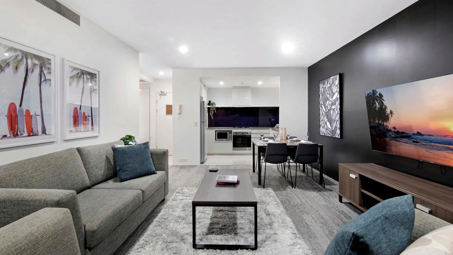 Circle On Cavill - Self Contained & Privately Managed Apartments - Wow Stay Gold Coast 0*,